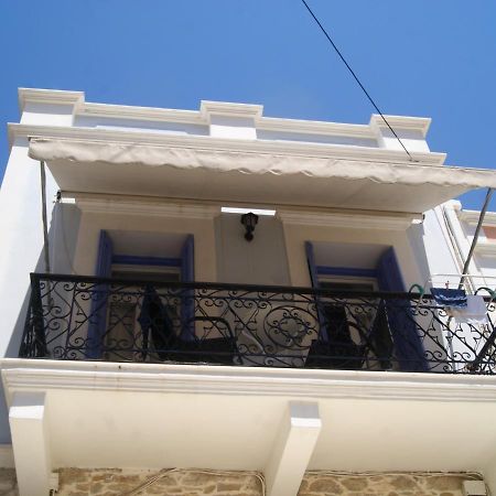 The Bougainvillea House Simi Dış mekan fotoğraf